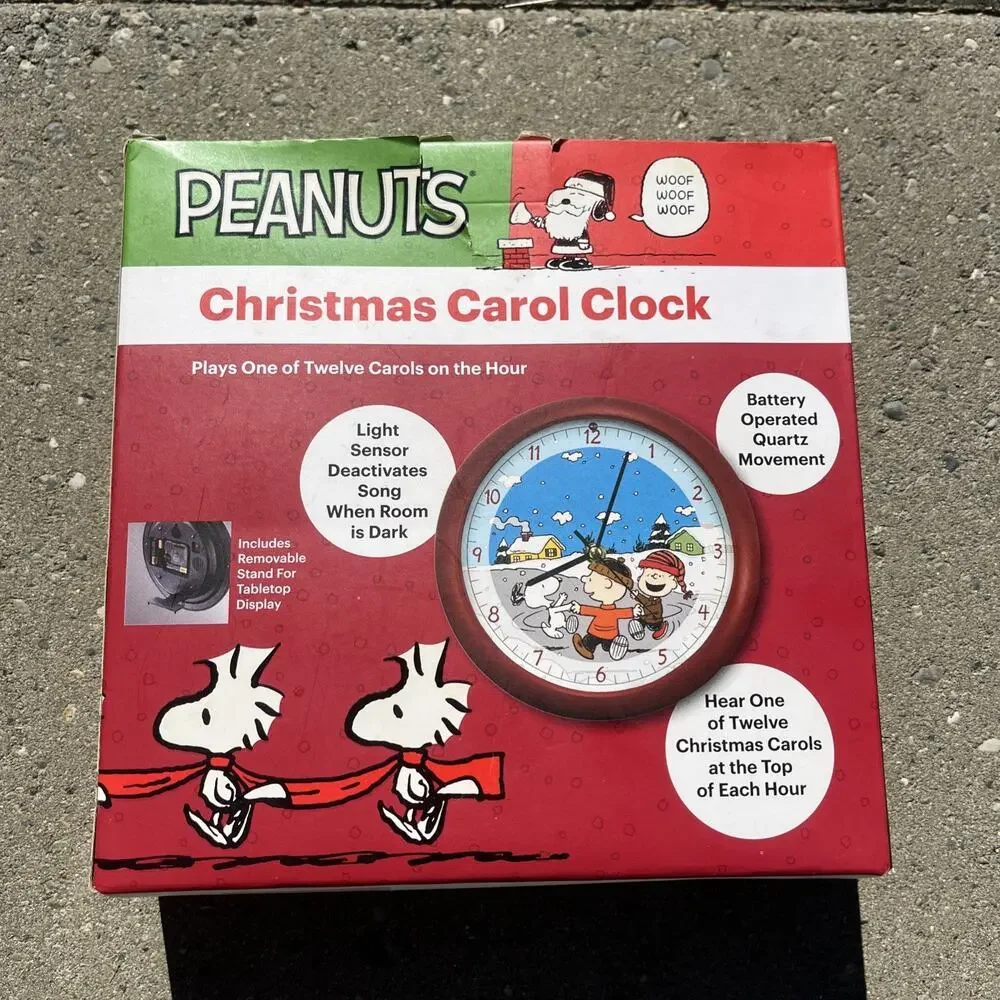Peanuts Christmas Carol Clock 12 Songs NEW NIB Snoopy
